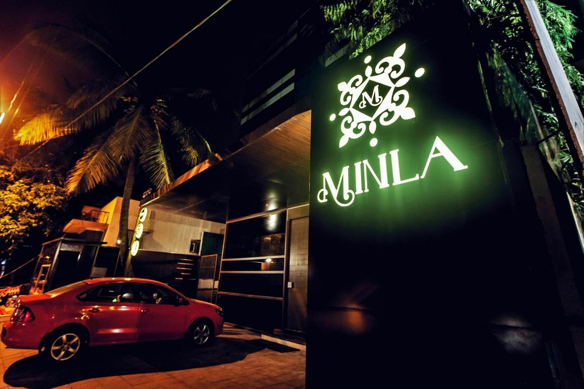 Minla Hotel Bangalore Exteriör bild